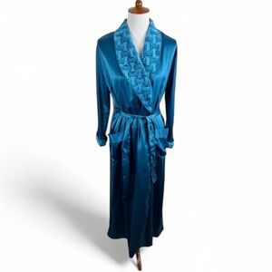 NWT Cabernet Teal Blue Satin Robe XS Dramatic Velvety Shawl Collar